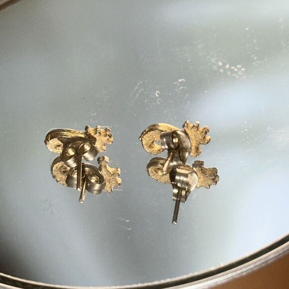 Tiny Green & Gold Tone Seahorse Post Earrings - Picture 3 of 3